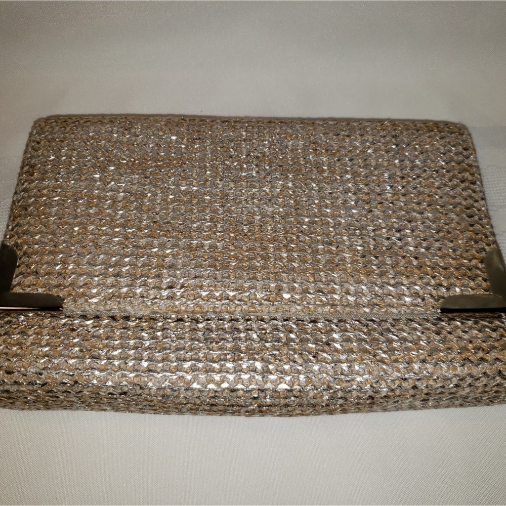 VINTAGE silver & champagne color evening bag. EUC